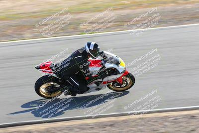 media/Feb-05-2023-Classic Track Day (Sun) [[c35aca4a42]]/Group 2/session 1 turn 9/